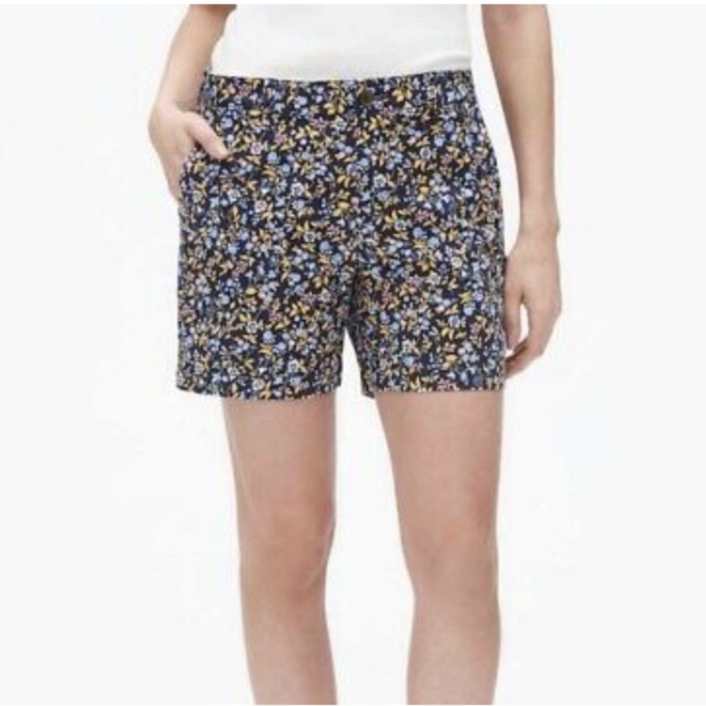 GAP floral print city shorts